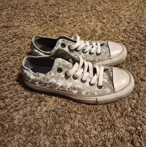 Converse womens size 6.5